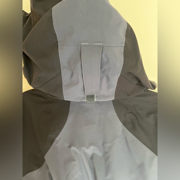 LLBean men’s snow jacket - Picture 9 of 9